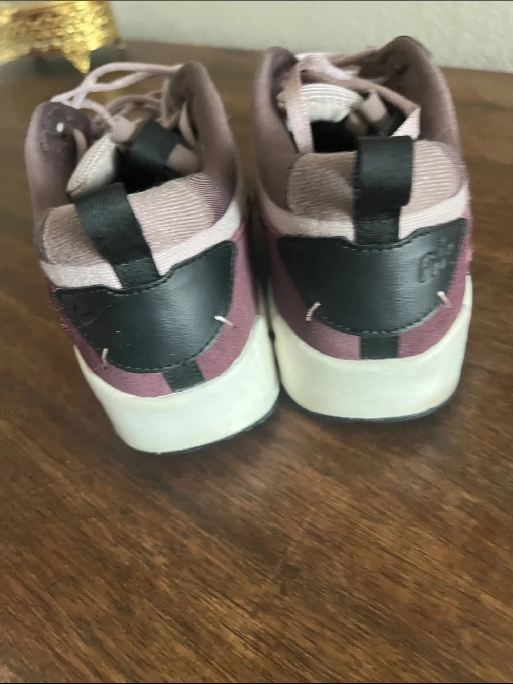 Nike Air Max 90 Futura Diffused Taupe Plum Maroon Sneakers Size 8 Womens